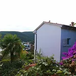 Pretty 2bdr With Terrace, With 2 Bathrooms, 41 Lejlighed