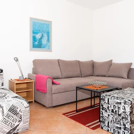 Pretty 2bdr With Terrace, With 2 Bathrooms, 41 Rabac