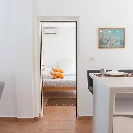 Pretty 2bdr With Terrace, With 2 Bathrooms, 41 *