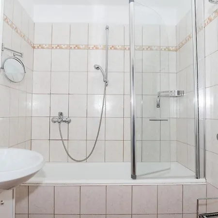 Pretty 2bdr With Terrace, With 2 Bathrooms, 41