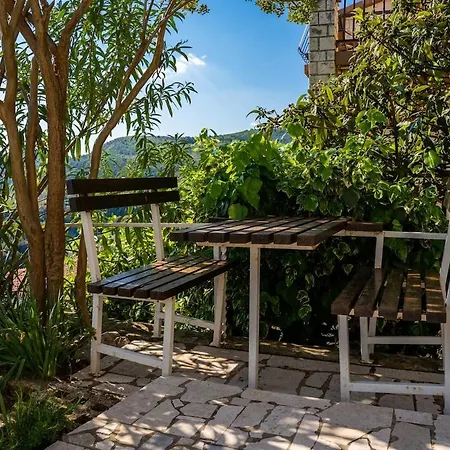 Pretty 2bdr With Terrace, With 2 Bathrooms, 41 Lägenhet *