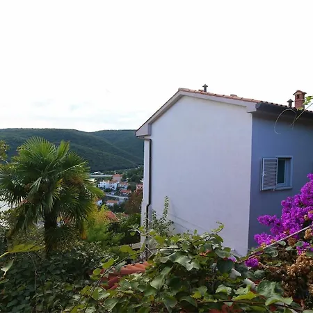 Pretty 2bdr With Terrace, With 2 Bathrooms, 41 Lägenhet