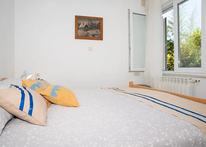 Pretty 2bdr With Terrace, With 2 Bathrooms, 41 דירה *